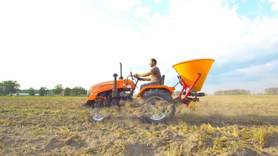 Разбрасыватель навесной (Лейка) Strumyk S-300 (300 л)